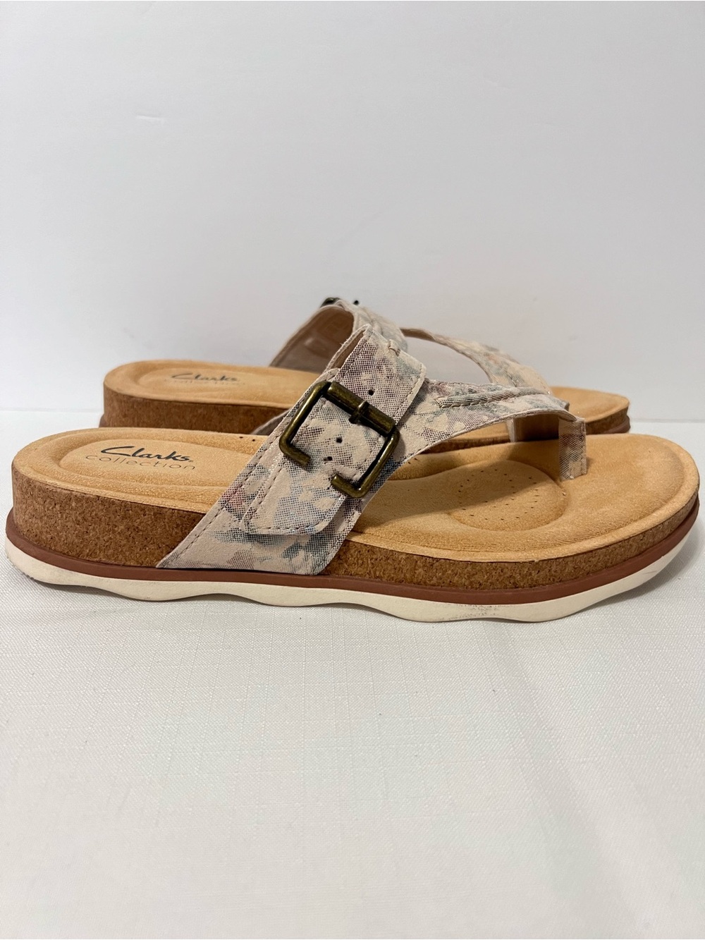 Clarks Beige Floral Cross-Strap Cork Bottom Resortwear Casual Comfort Sandals 9 - Picture 10 of 13